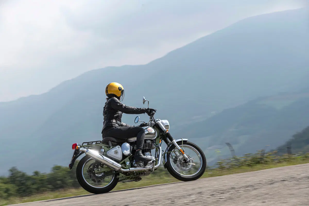 Royal Enfiel Bullet Trials 500, sei fuoristrada! (5)