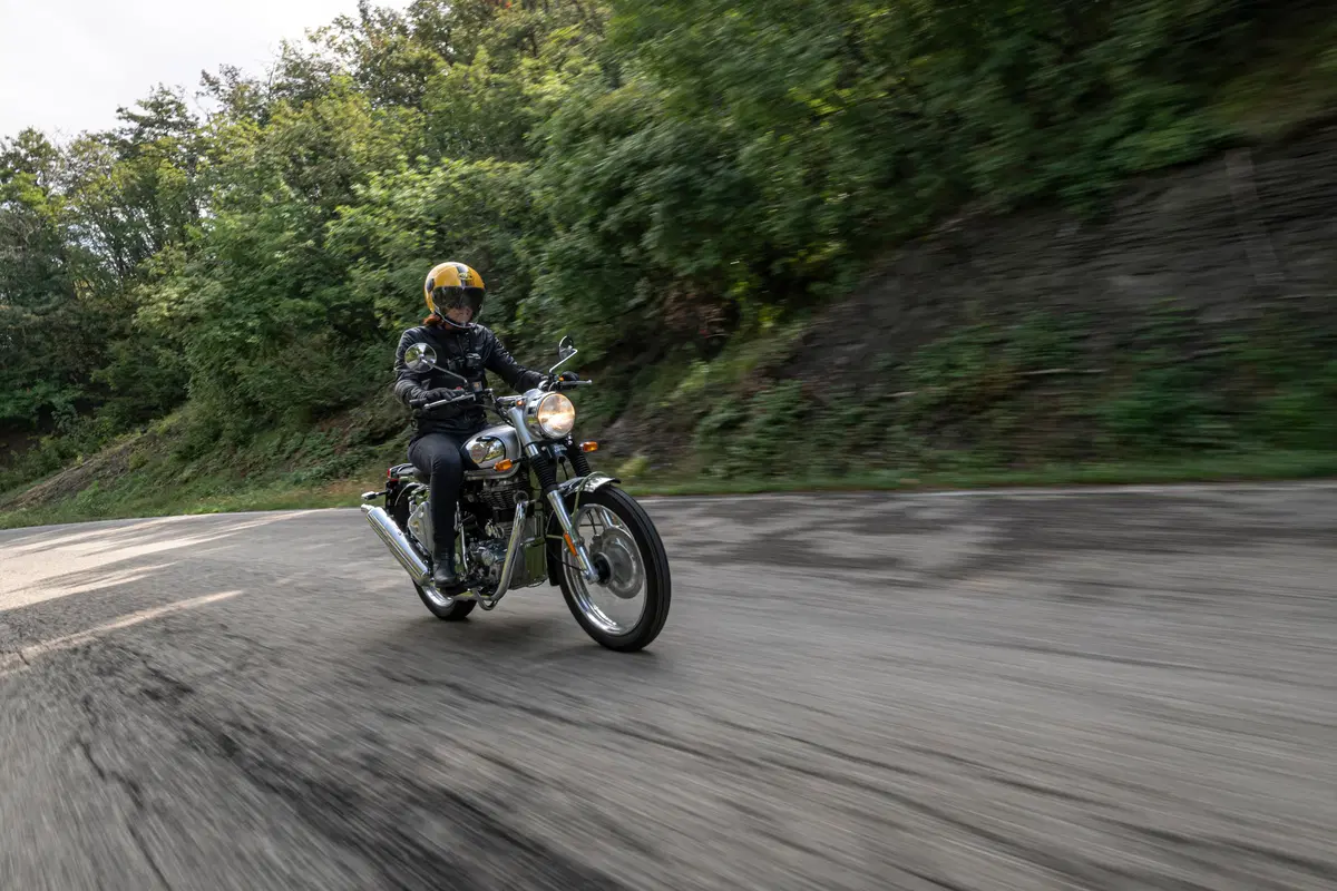 Royal Enfiel Bullet Trials 500, sei fuoristrada! (7)