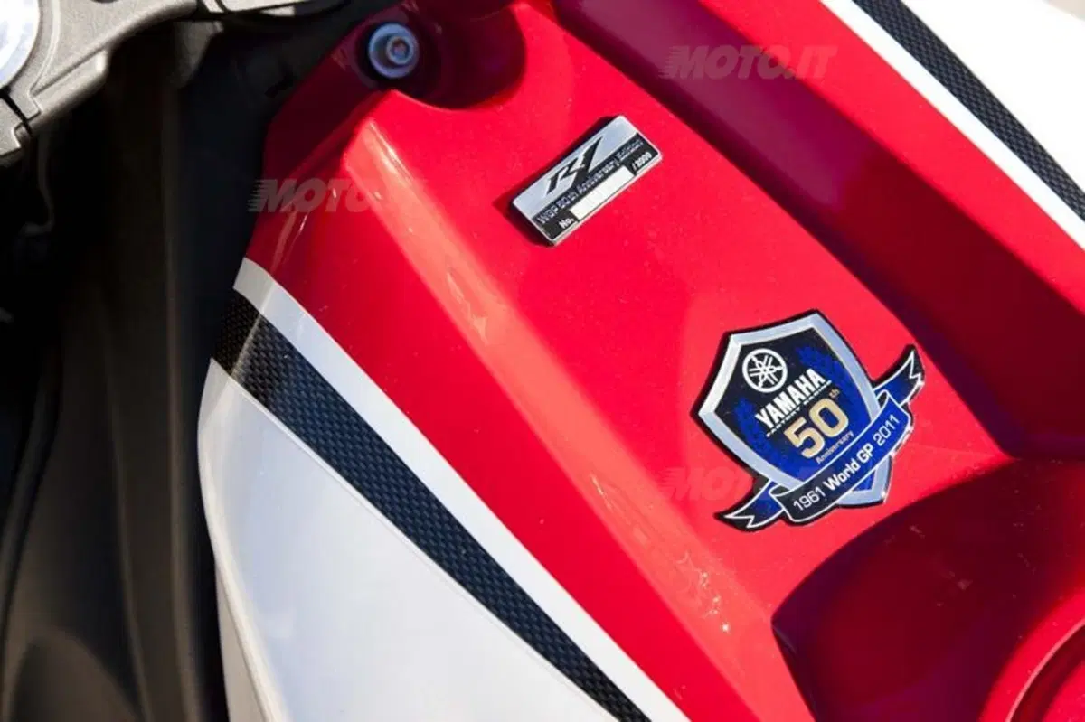 Yamaha YZF-R1 2012  (39)