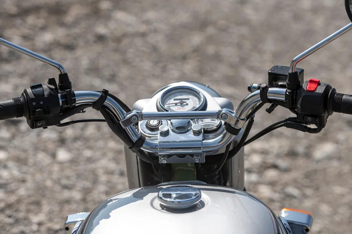 Royal Enfiel Bullet Trials 500, sei fuoristrada! (22)