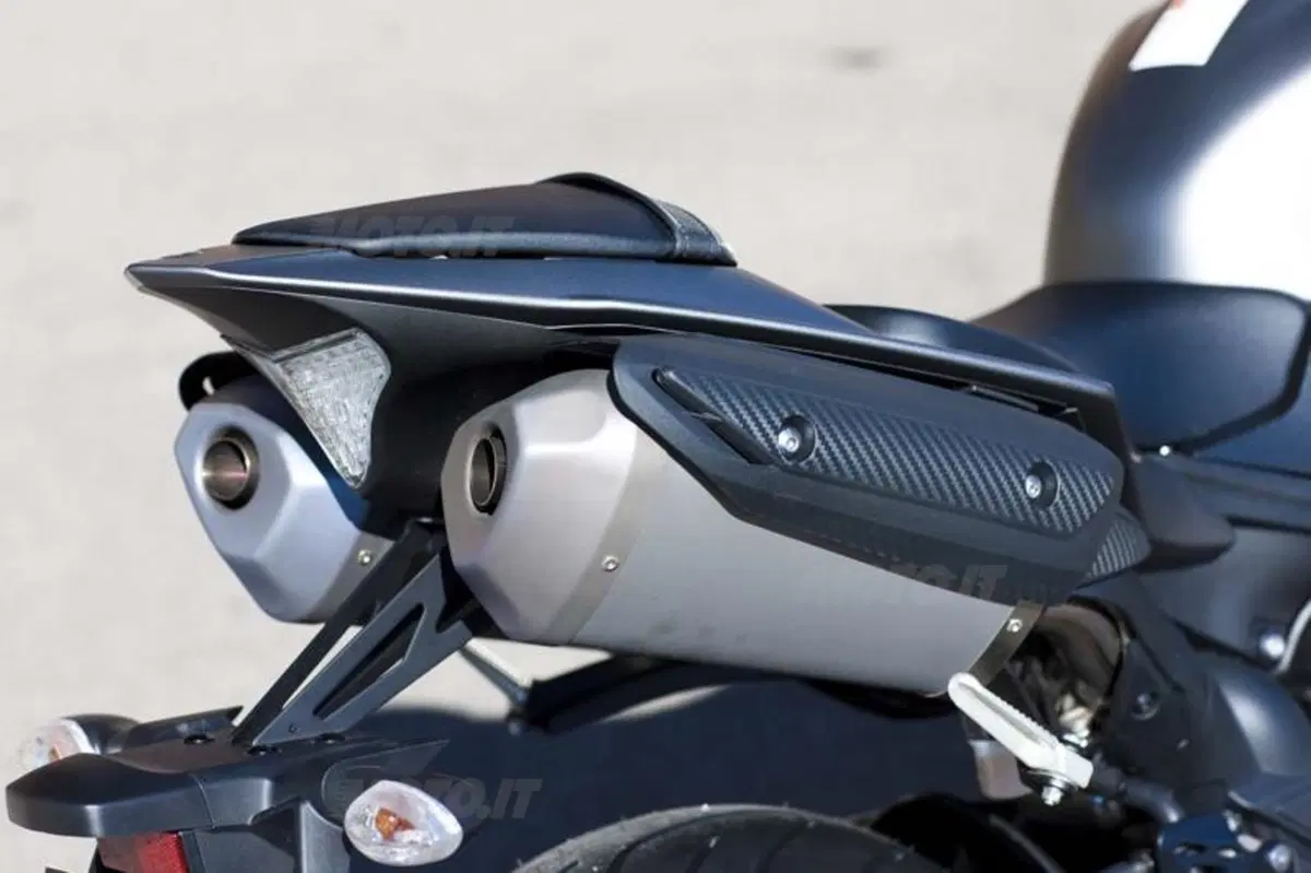 Yamaha YZF-R1 2012  (49)