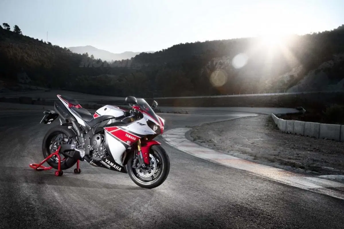Yamaha YZF-R1 2012  (54)