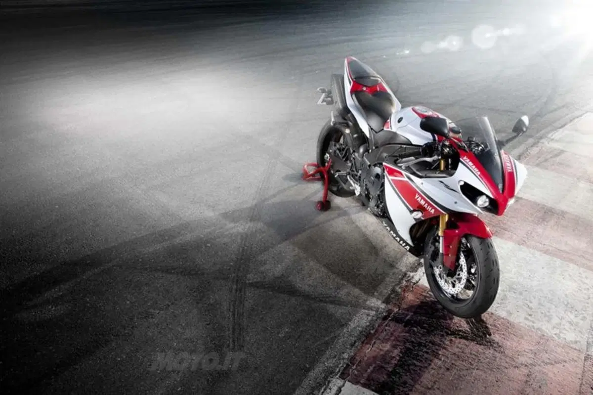Yamaha YZF-R1 2012  (55)