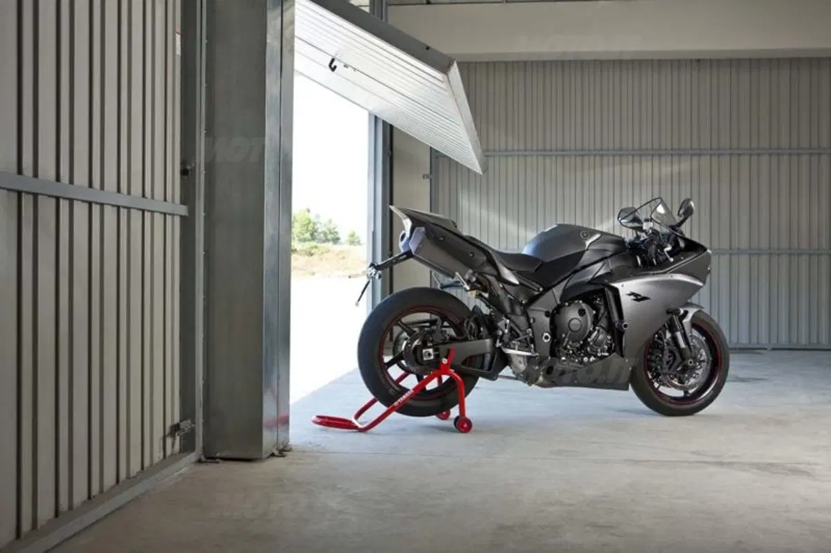 Yamaha YZF-R1 2012  (59)
