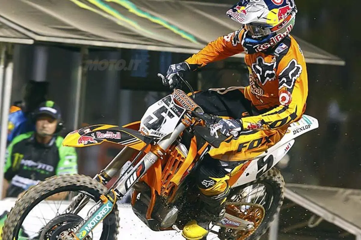 Supercross Monster Cup. Villopoto vince un milione di dollari (2)