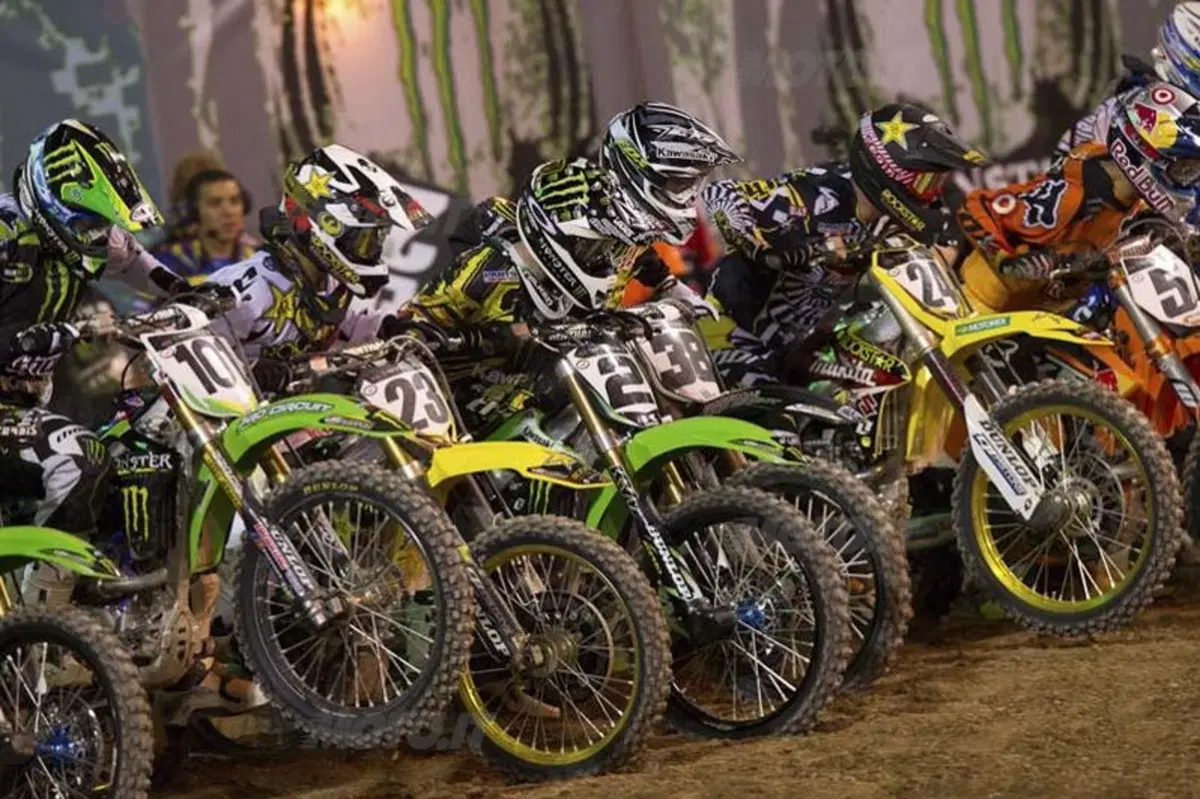 Supercross Monster Cup. Villopoto vince un milione di dollari (7)