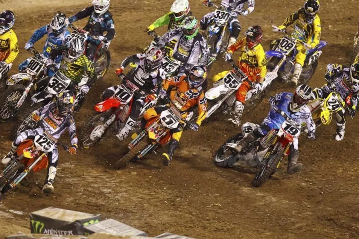 Supercross Monster Cup. Villopoto vince un milione di dollari (8)