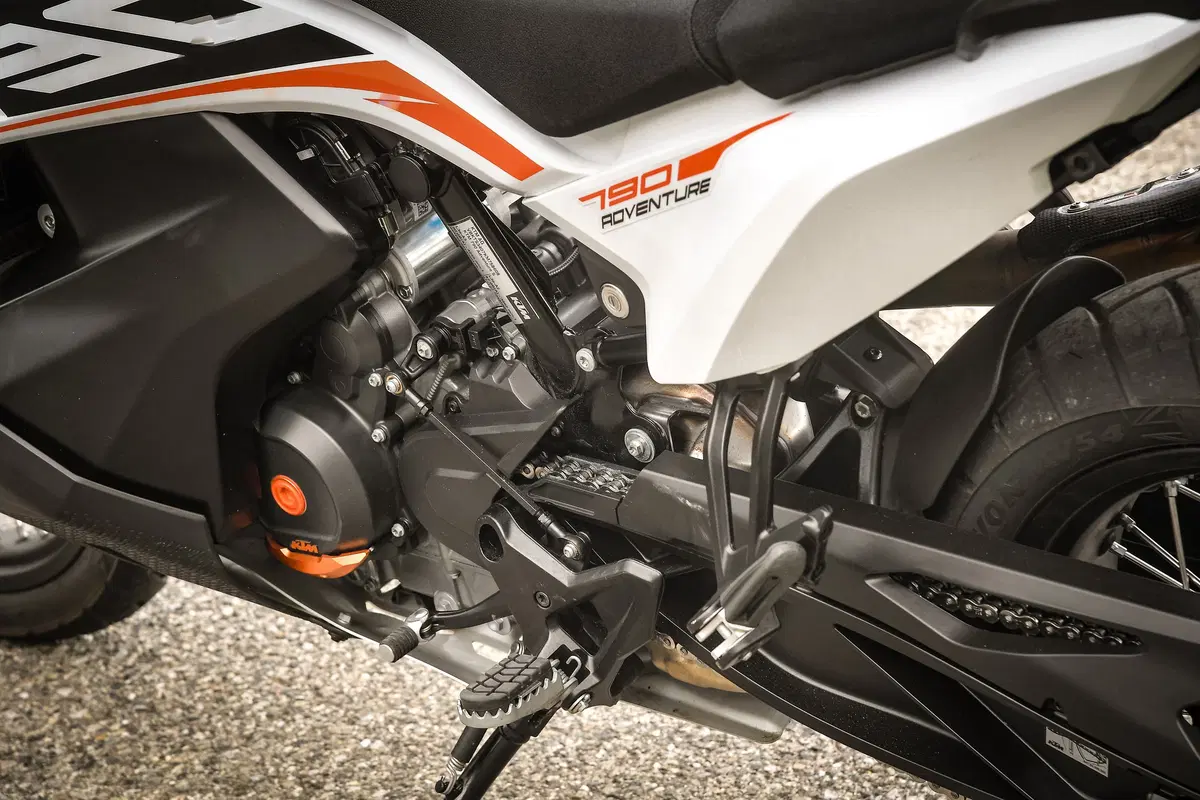 KTM 790 Adventure VS Yamaha Ténéré 700: SFIDA TOTALE! (16)
