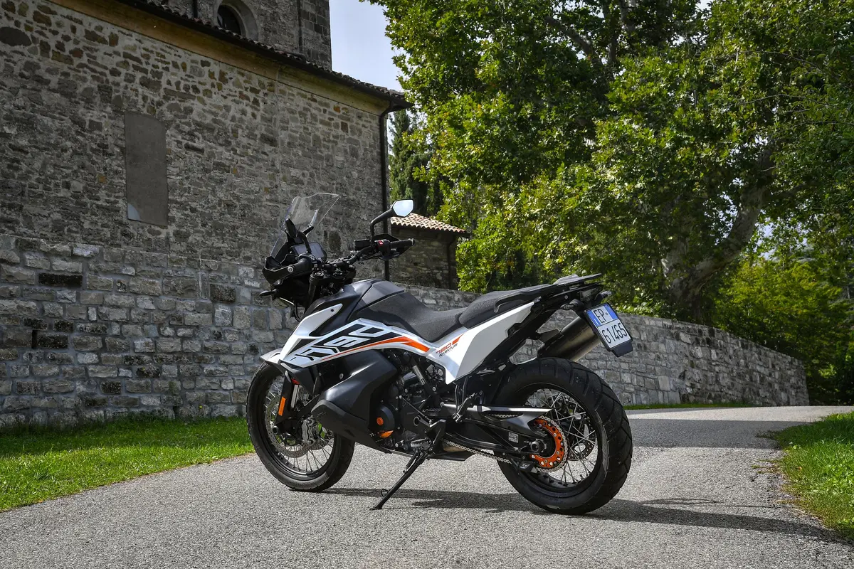 KTM 790 Adventure VS Yamaha Ténéré 700: SFIDA TOTALE! (7)