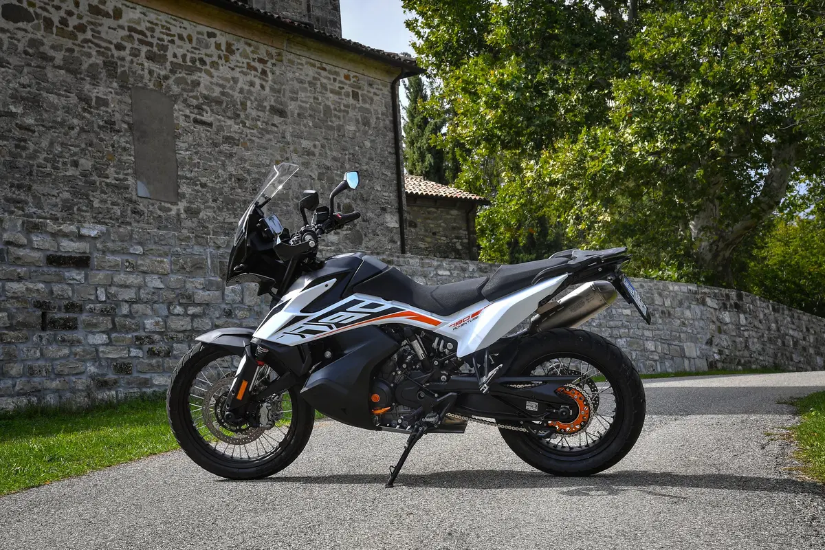 KTM 790 Adventure VS Yamaha Ténéré 700: SFIDA TOTALE! (8)