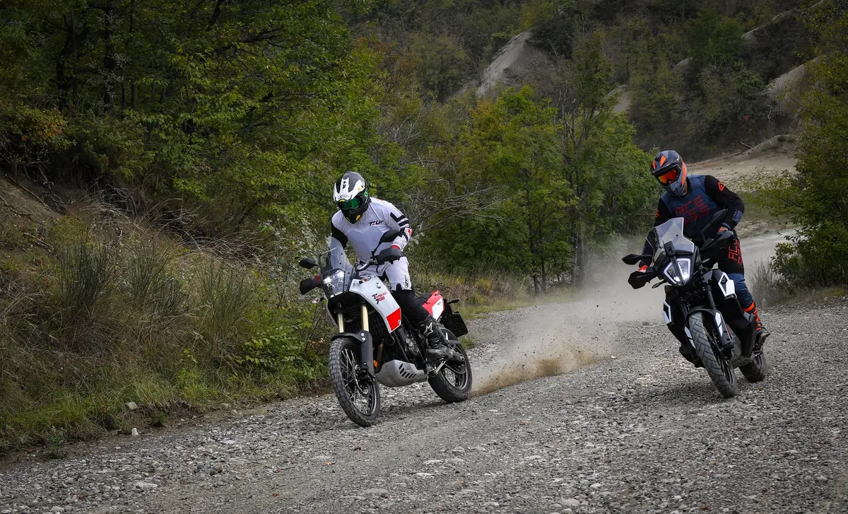 KTM 790 Adventure VS Yamaha Ténéré 700: SFIDA TOTALE! (4)