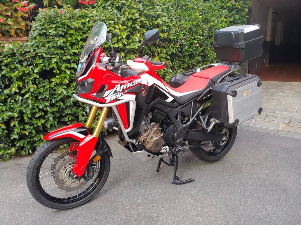 Honda Africa Twin CRF 1000L DCT ABS Travel Edition (2016 - 17) (2)