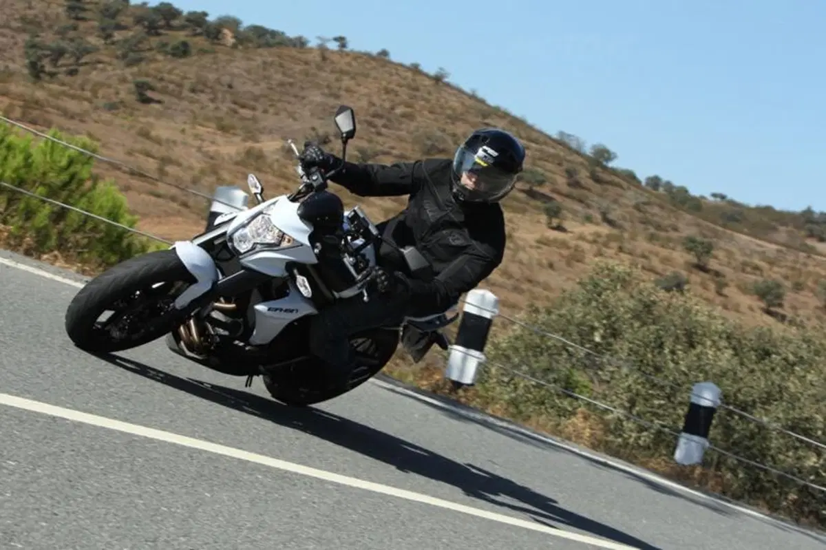 Kawasaki ER-6n   (3)