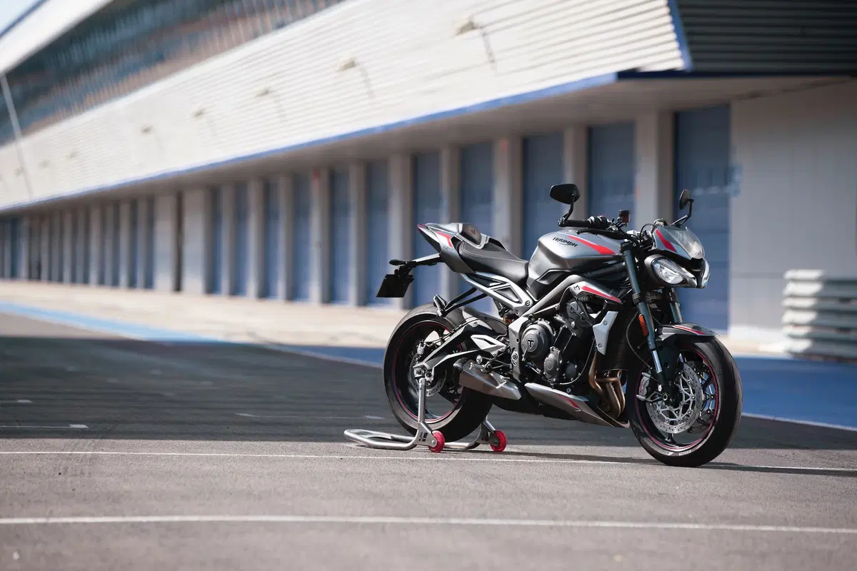 Nuova Triumph Street Triple RS 2020: ancora più potente! (5)