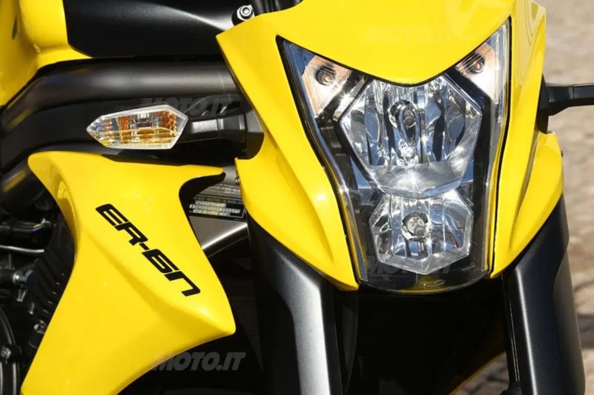 Kawasaki ER-6n   (53)