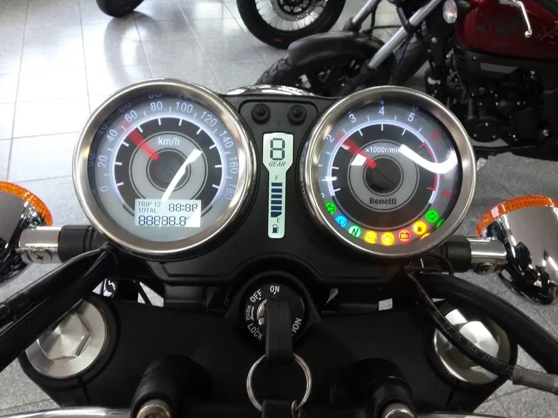 Benelli Imperiale 400 (2021 - 25) (2)