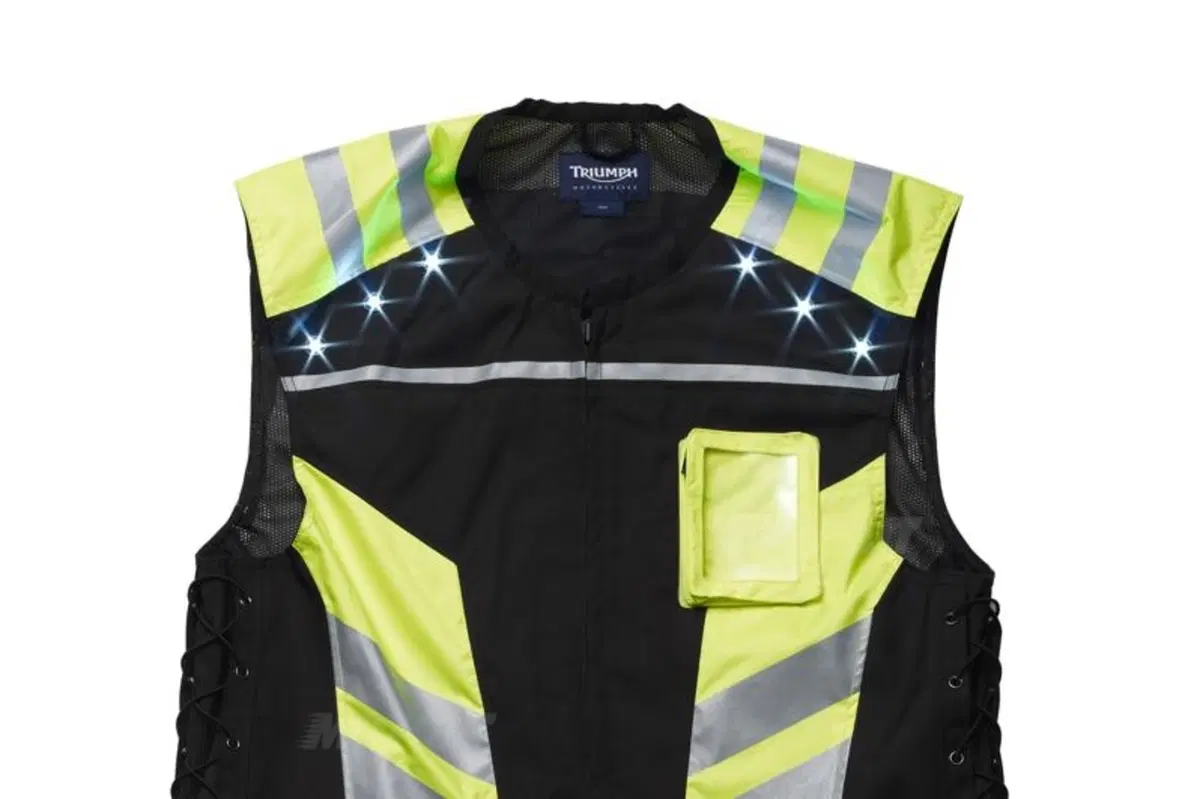 Collezione abbigliamento autunno/inverno 2011 Triumph (23)