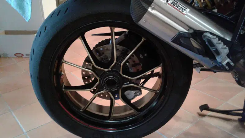 Ducati Multistrada 1200 S Sport (2010 - 12) (8)
