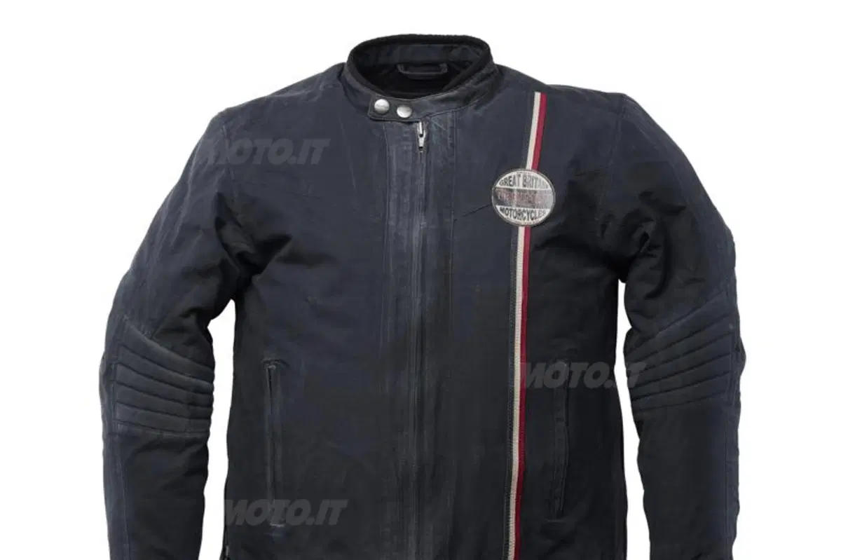 Collezione abbigliamento autunno/inverno 2011 Triumph (25)