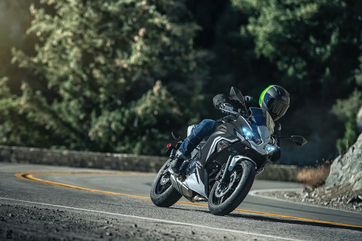 Nuova Kawasaki Ninja 650 2020. Più affilata e raffinata (9)