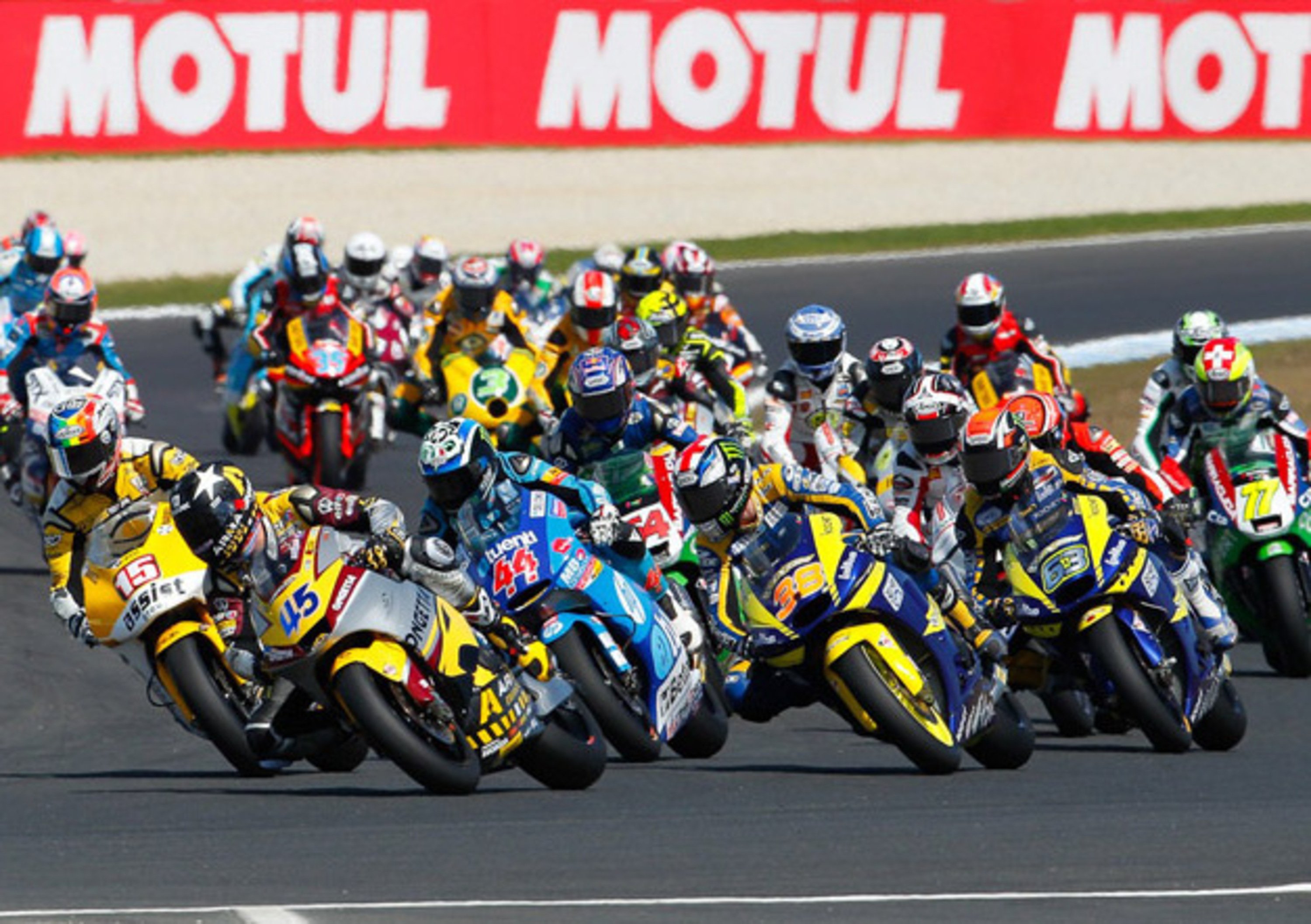 La FIM annuncia i team schierati in Moto2 e Moto3 nel 2012