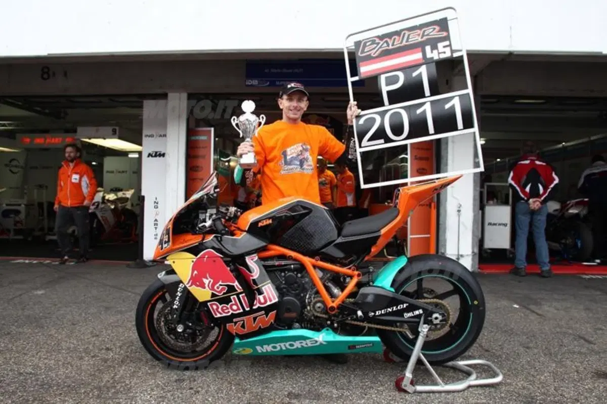 Martin Bauer correrà nel CIV sulla KTM RC8 R ufficiale  (3)
