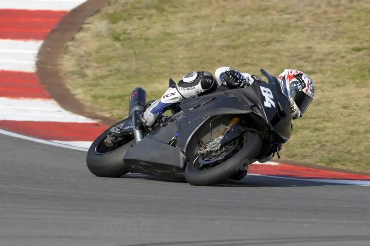 Test. La SBK scende in pista a Portimao