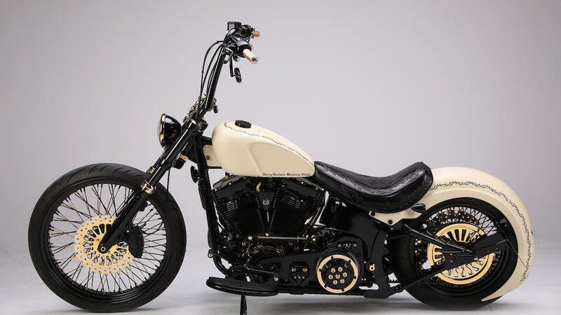 Harley Davidson &quot;White Unique&quot;: la moto donata al Papa all&#039;asta per beneficenza