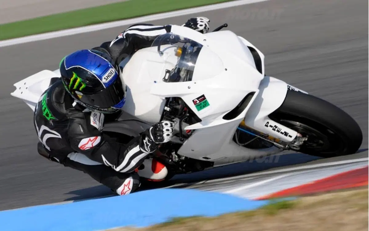 Test. La SBK scende in pista a Portimao (13)