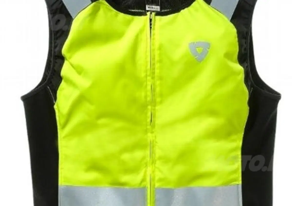 Abbigliamento: le novit&agrave; Rev'it! per il 2012