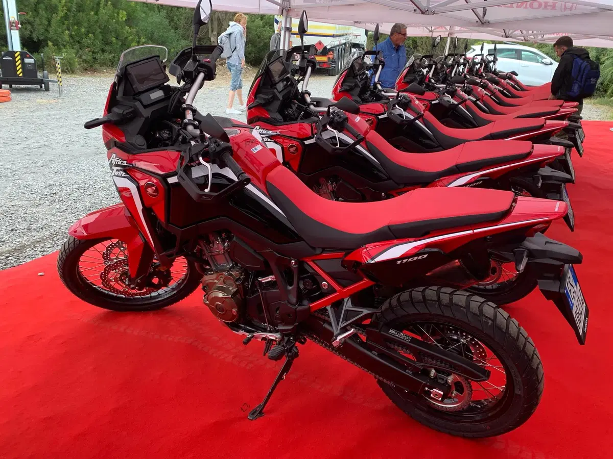 Nuova Honda Africa Twin CRF1100: i concessionari l'hanno provata. Ecco come va! (15)