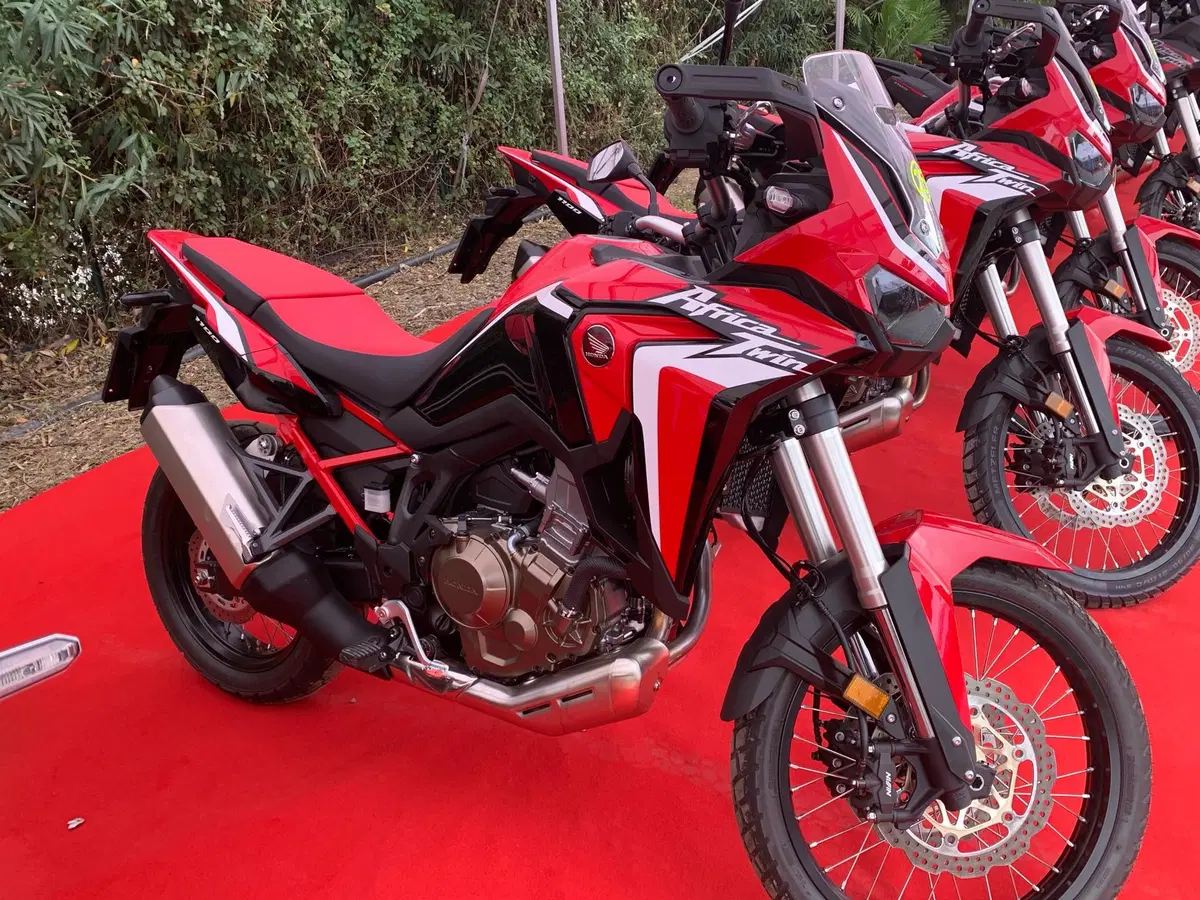 Nuova Honda Africa Twin CRF1100: i concessionari l'hanno provata. Ecco come va! (19)