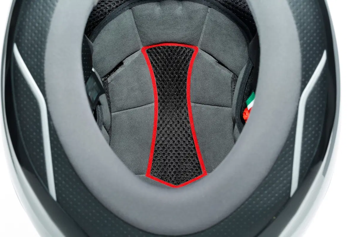AGV K6: nuovo casco sport-touring  (19)