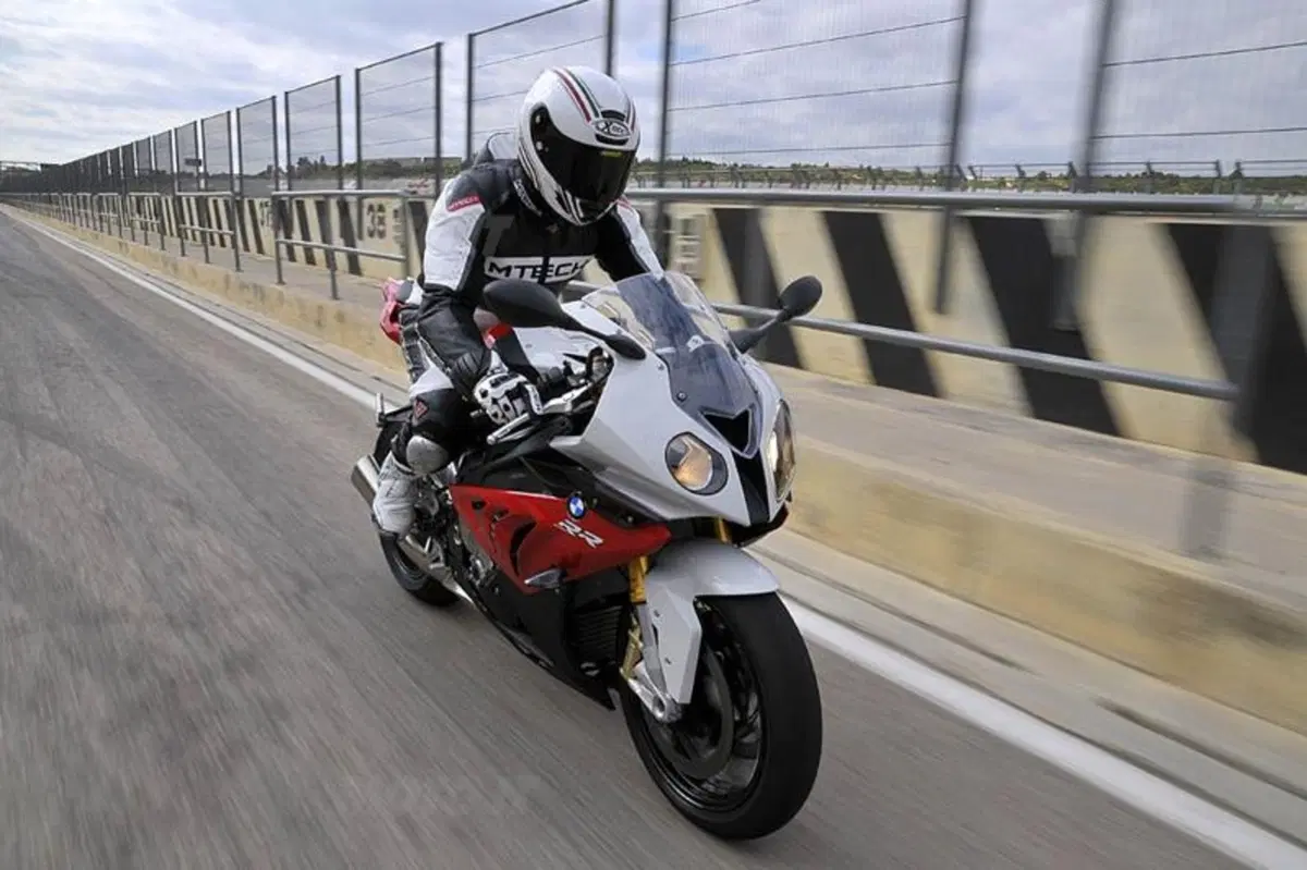 BMW S 1000 RR  (4)