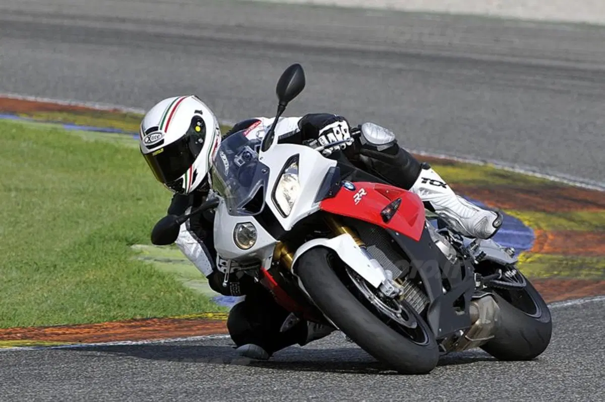 BMW S 1000 RR  (5)