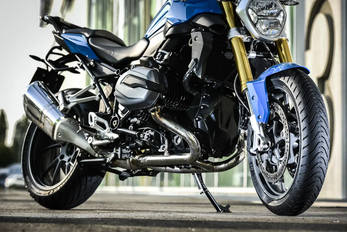 Metzeler Roadtec 01: ancora più efficace sul bagnato (3)