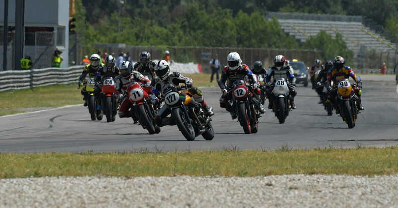 Moto Guzzi Fast Endurance: la finale a Misano e Moto.it c&#039;&egrave;!