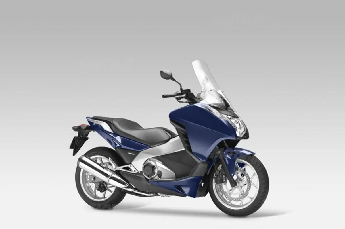 Honda Integra 700  (50)