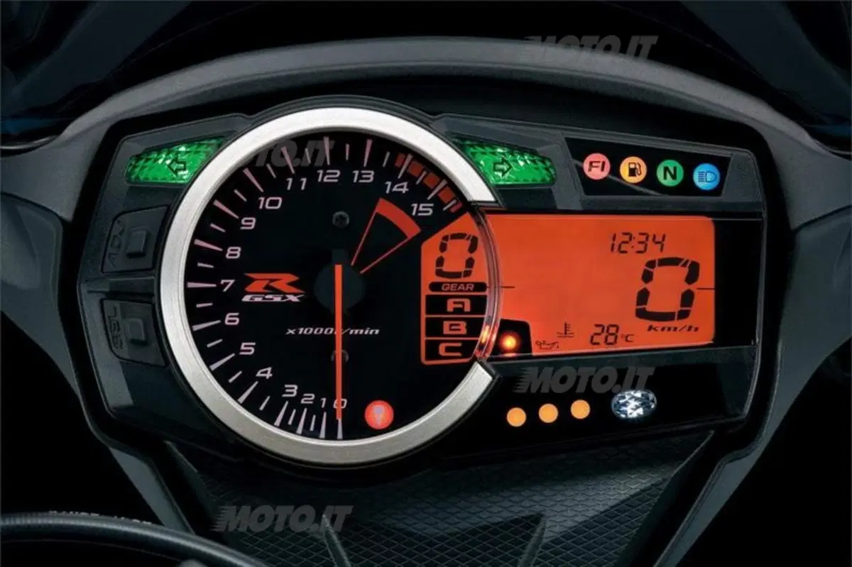 Suzuki GSX-R 1000 2012 (18)