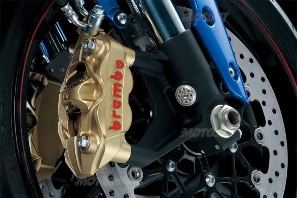 Suzuki GSX-R 1000 2012 (24)
