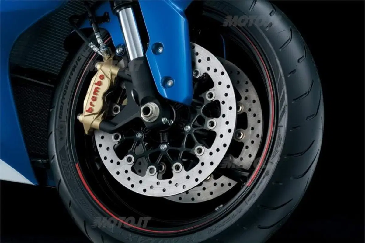 Suzuki GSX-R 1000 2012 (26)