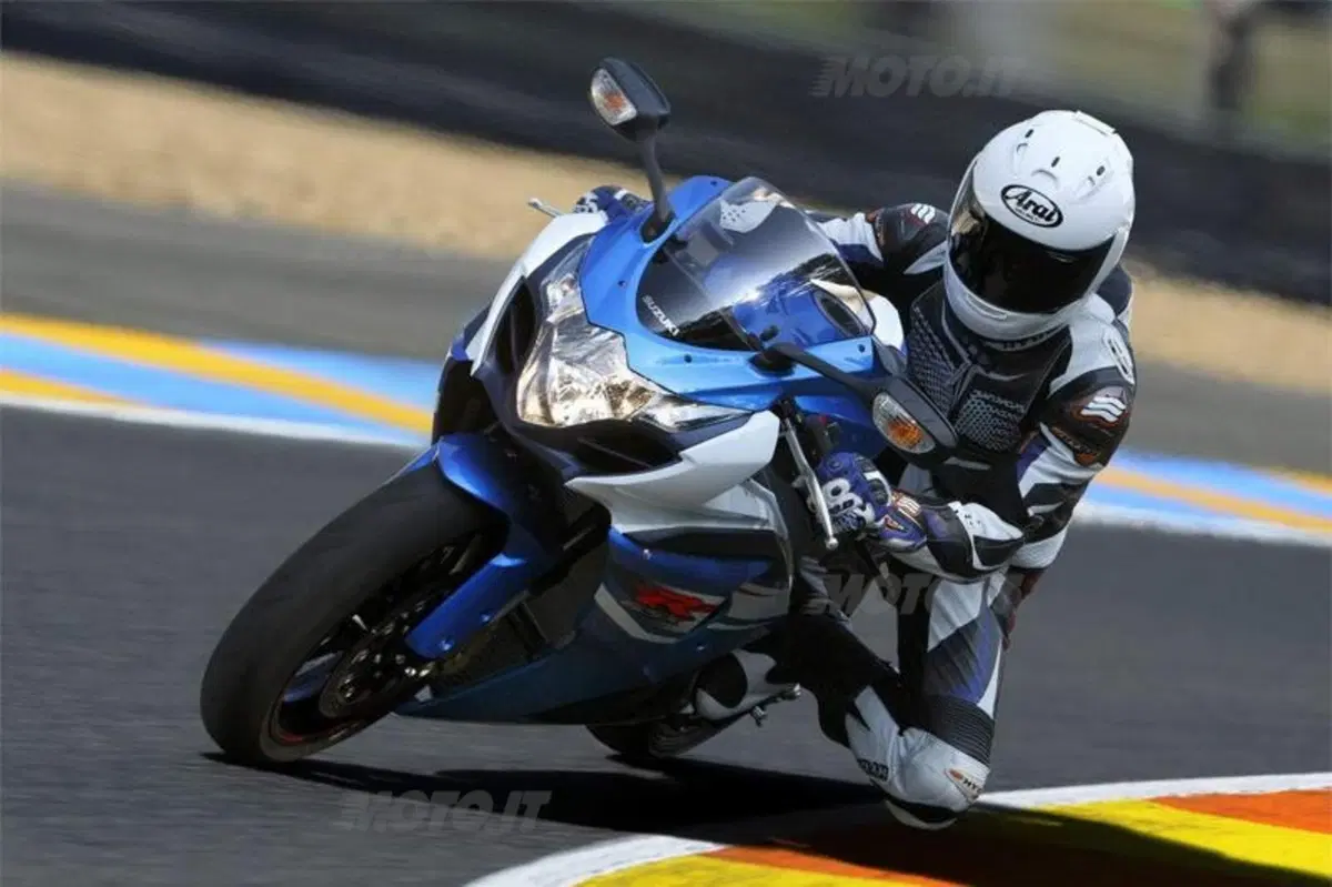Suzuki GSX-R 1000 2012 (44)