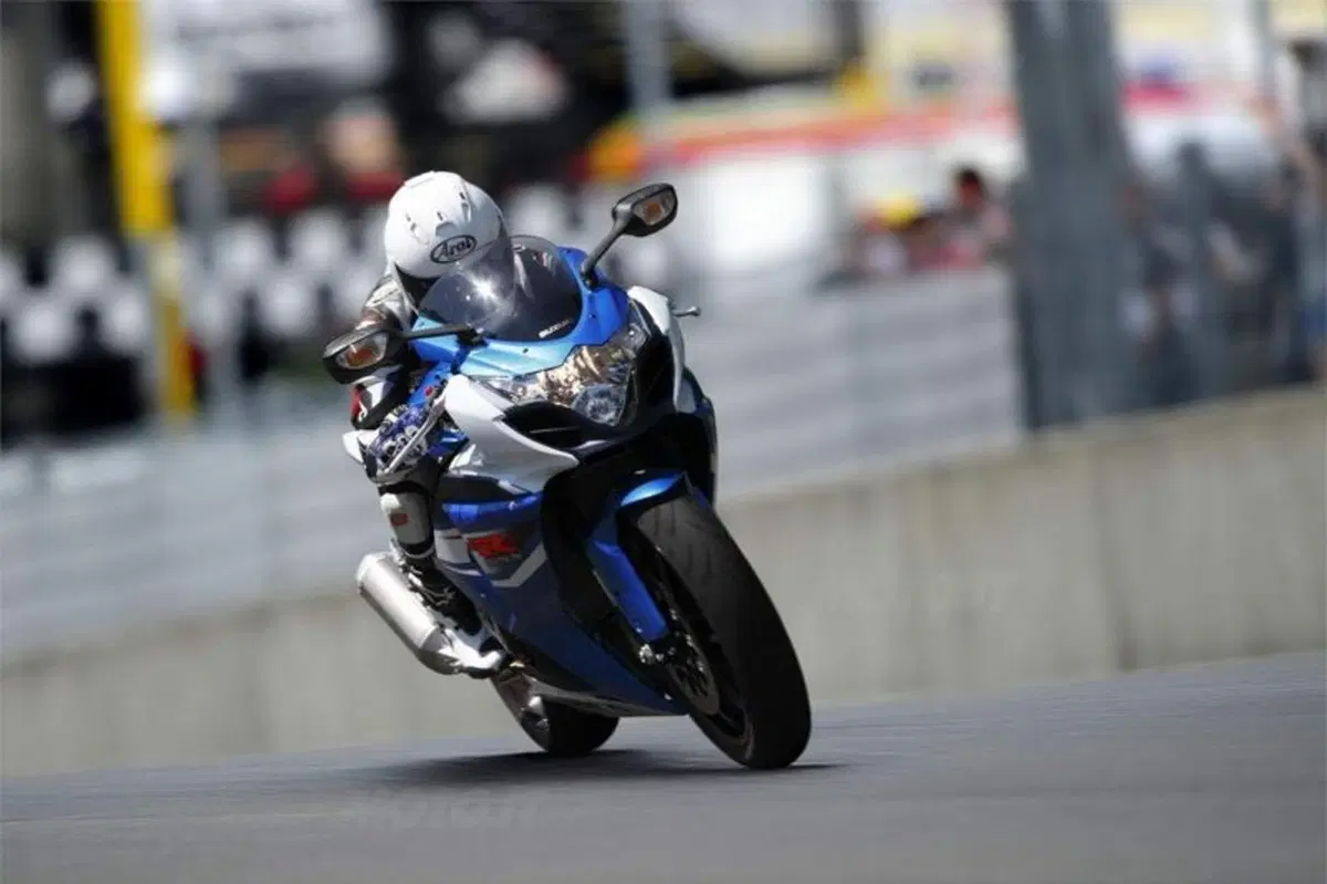 Suzuki GSX-R 1000 2012 (45)