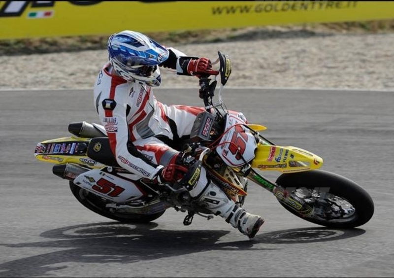 Adrien Chareyre si aggiudica la prova finale del Mondiale 2011 supermoto