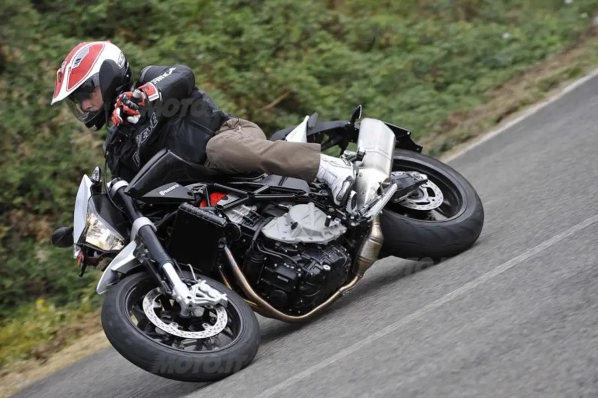 Husqvarna Nuda 900 e Nuda 900 R  (5)