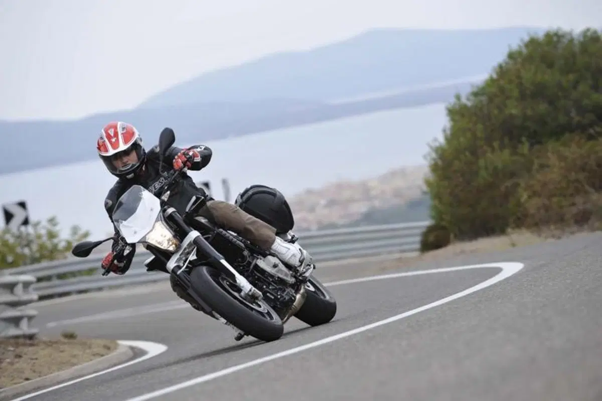 Husqvarna Nuda 900 e Nuda 900 R  (11)