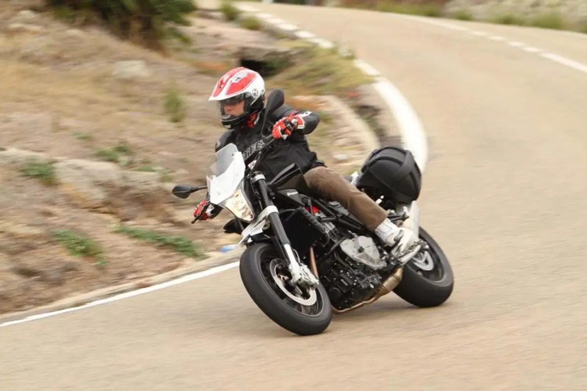 Husqvarna Nuda 900 e Nuda 900 R  (21)