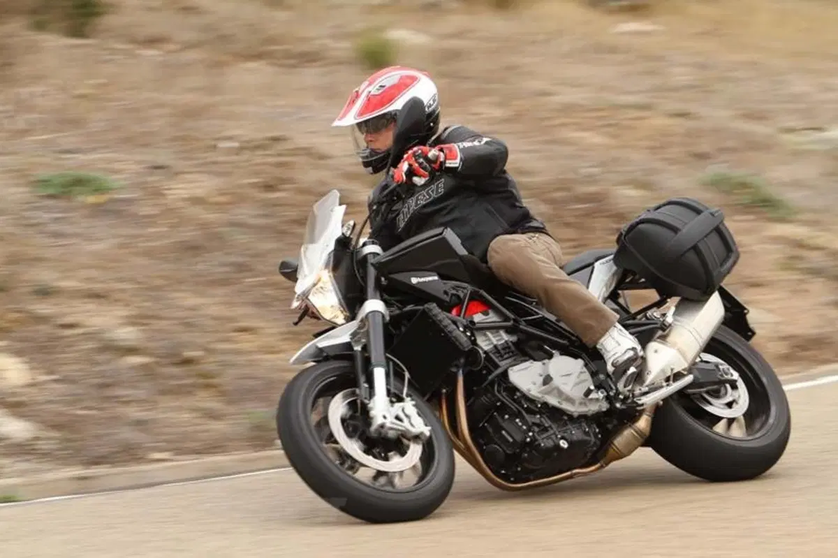Husqvarna Nuda 900 e Nuda 900 R  (22)
