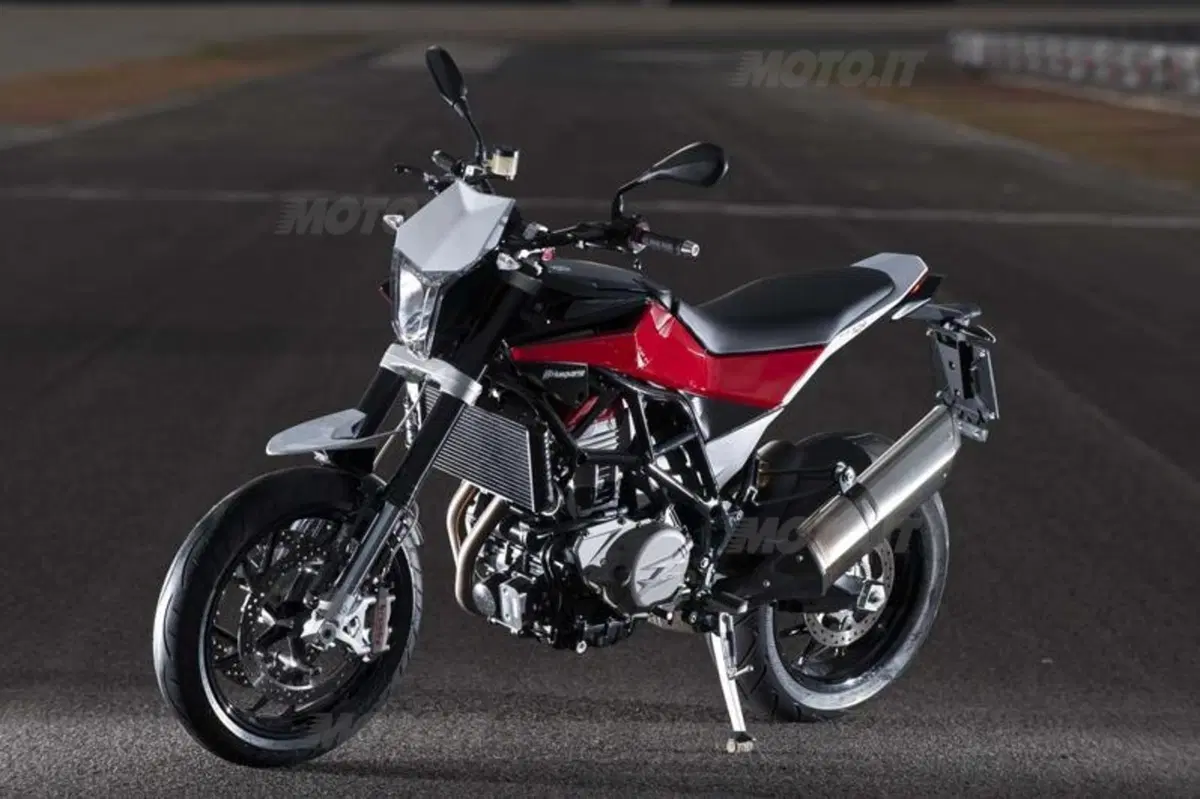 Husqvarna Nuda 900 e Nuda 900 R  (40)
