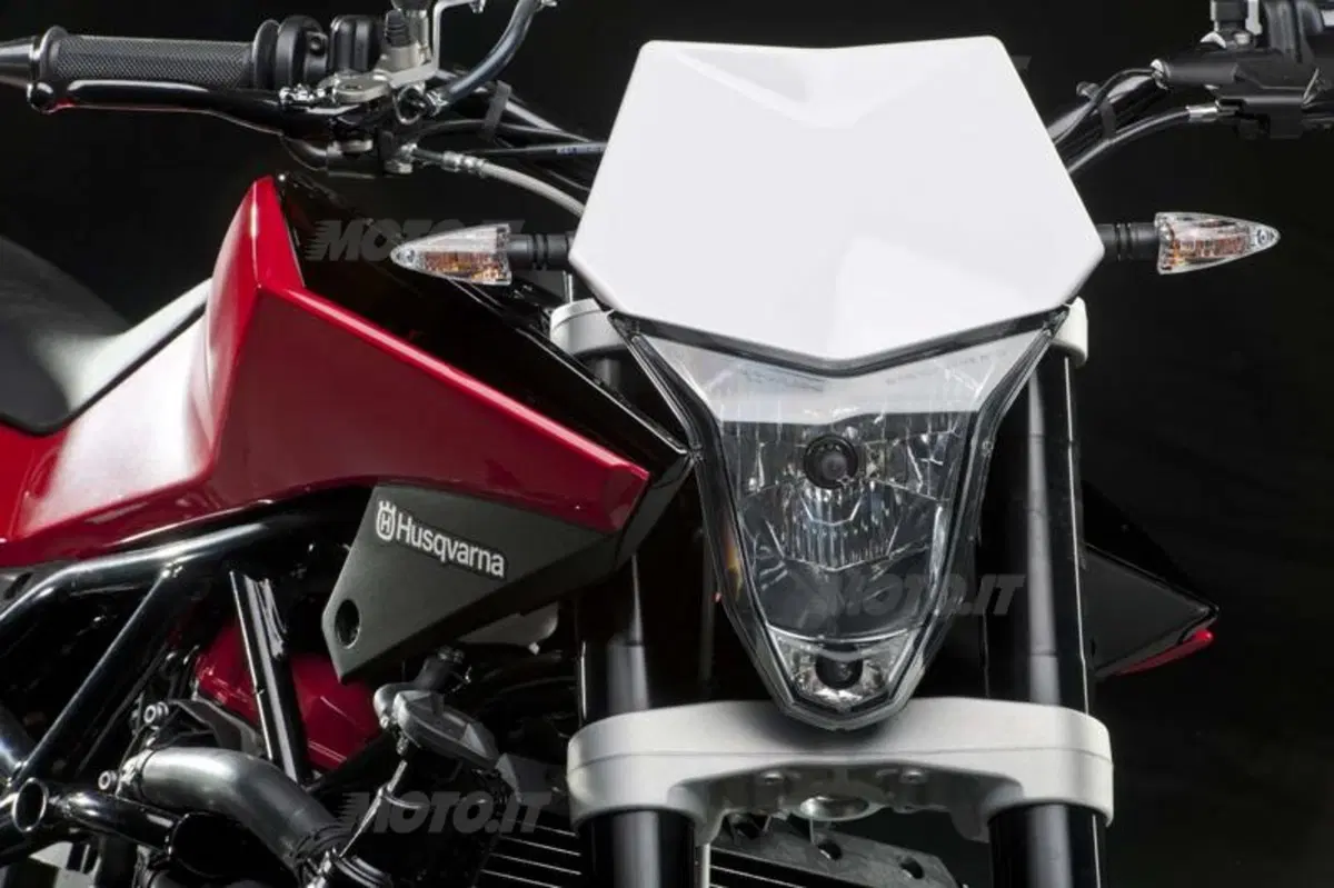 Husqvarna Nuda 900 e Nuda 900 R  (53)